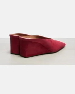 Alaïa Wedges Cube 75 aus Veloursleder Rot