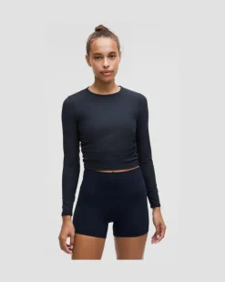 All It Takes Geripptes Langarmshirt aus Nulu für Frauen – Größe in True Navy