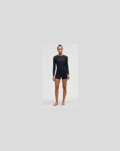 All It Takes Geripptes Langarmshirt aus Nulu für Frauen – Größe in True Navy