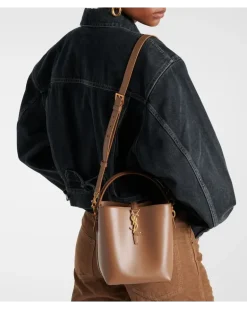 Bucket Bag Le 37 Small aus Leder Braun