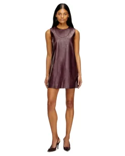 Burgunderrotes, ärmelloses Minikleid aus beschichtetem Stoff - Kleider - Damen -