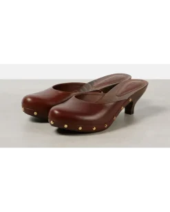 Chloé Clogs Judith aus Leder mit Nieten Braun
