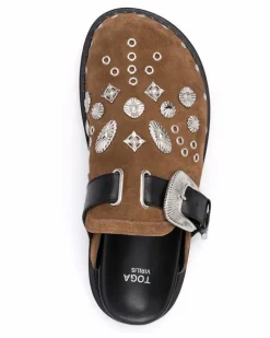 Clogs mit Nieten - Braun