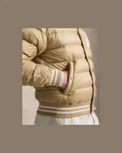 Die Steppjacke Colden im College-Stil Brown