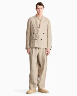 Doppelreihiger Anzug aus Leinen Beige