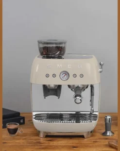 Espressomaschine ecf03 Mit Kaffeemühle beige Creme