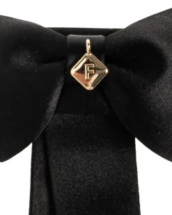 Haarspange mit Logo-Anhänger - Schwarz