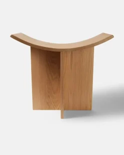 Hocker Brutus by Kristian Sofus Hansen und Tommy Hyldahl Beige