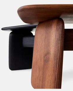 Hocker Stonehenge by Ludovica und Roberto Palomba Braun