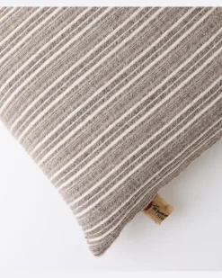 Kissen Gurghi aus Wolle und Baumwolle Beige