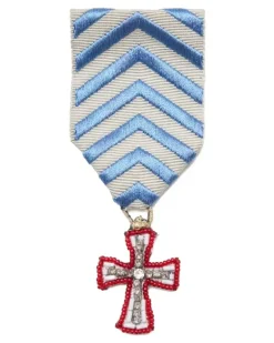 Medaillenbrosche mit perlenverziertem Kreuz und Zickzackband - Blau