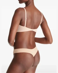 Mika Soyeuse Tanga - Nude