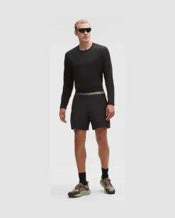 Mile Maker Leichtes Langarmshirt für Männer – Größe in Black