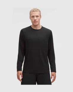 Mile Maker Leichtes Langarmshirt für Männer – Größe in Black