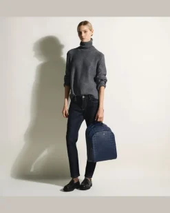 Mittelgroßer Rucksack mit 3 Fächern aus Extreme Leder - Tintenblau - Leder - MB198047 - Rucksäcke