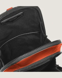 Mittelgroße Umhängetasche aus Extreme Leder - Cayenne - Leder - MB199841 - Sling Bags