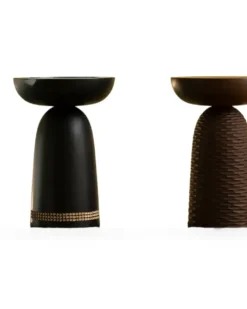 Nera Hocker mit geschnitzter Basis - Braun