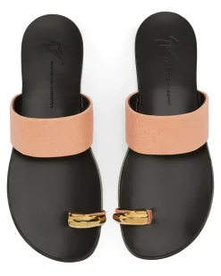 NORBERT Flip-Flops Black