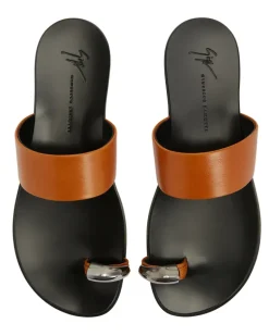 NORBERT Flip-Flops Brown