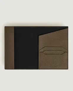 Passetui aus Grain Leder - Haselnussbraun - Leder - MB220224 - Passetuis