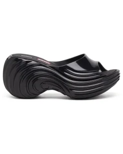 Plateau-Pantolette aus Melflex - Sandalen - Damen - Schwarz