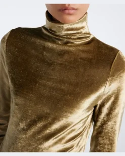 Rollkragentop aus Samt Gold