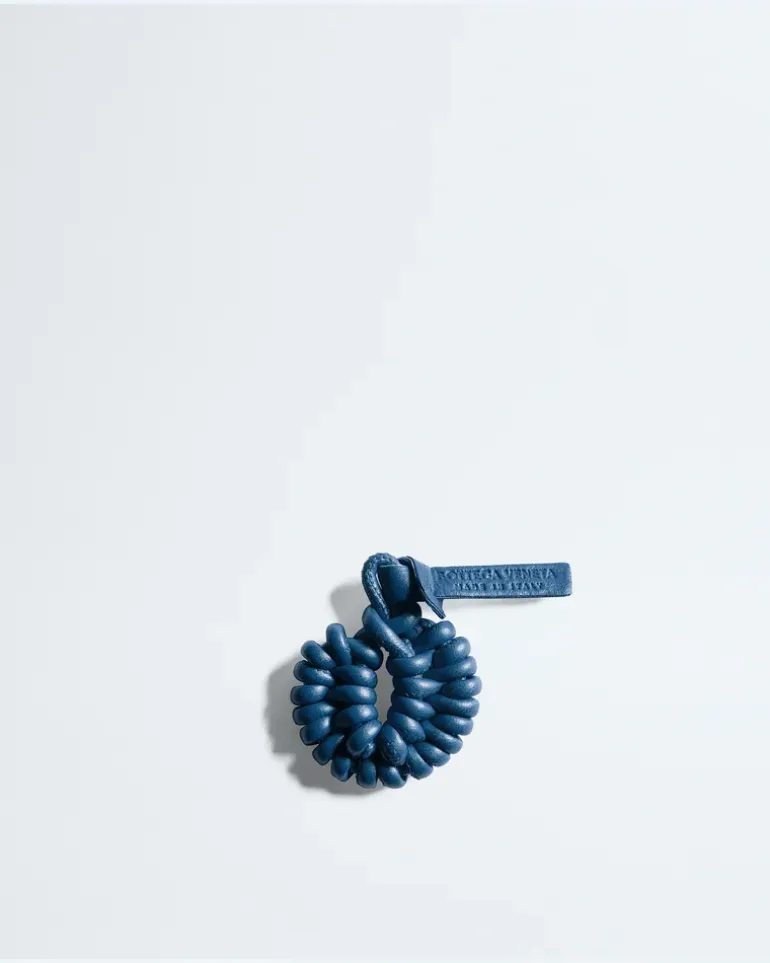 Schuh-Charm mit geknoteter Muschel-Blau - Unisex
