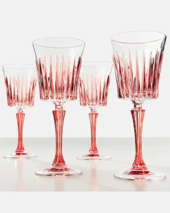 Set aus vier Weingläsern Rot