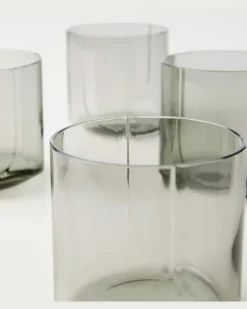 Set Hew aus vier Tumbler-Gläsern Grau