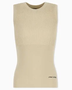 Stricktop schmal geschnitten aus recycelter Viskose Beige