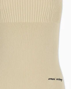 Stricktop schmal geschnitten aus recycelter Viskose Beige