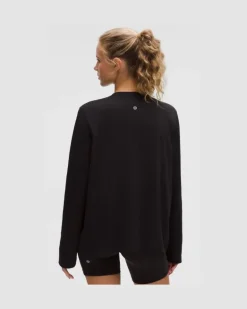Swiftly Relaxed Langarmshirt e Passform für Frauen – Größe in Black