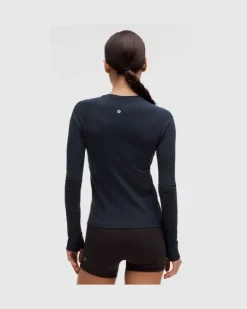 Swiftly Tech Langarmshirt 2.0 Taillenlänge für Frauen – Größe in True Navy