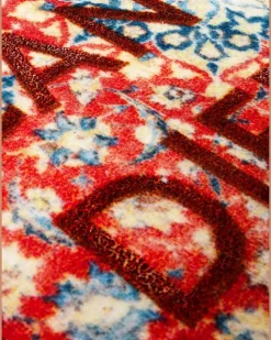 Teppich mit eingebranntem Slogan-Print (120cm x 80cm) - Rot