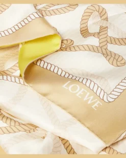 Tuch Anagram aus Seiden-Twill Beige