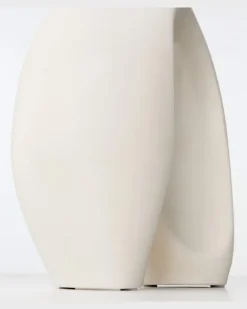 Vase Ni Medium by Kristian Sofus Hansen und Tommy Hyldahl Weiß