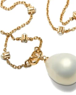 Vlogo Signature Brosche aus Metall mit Swarovski-Kristallen und Perlen - Gold
