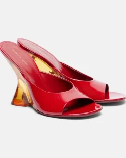 Wedge-Pantoletten aus Lackleder Rot