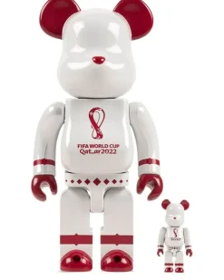 x FIFA World Cup Qatar 2022 "White Chrome" BE@RBRICK 100% und 400% Figuren-Set - Weiß