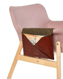 Zeitschriftenständer in Kuvertform - Braun