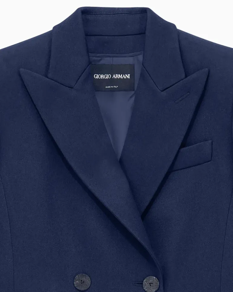 Zweireihiger Wollblazer mit Spitzrevers und Hornknöpfen Blau